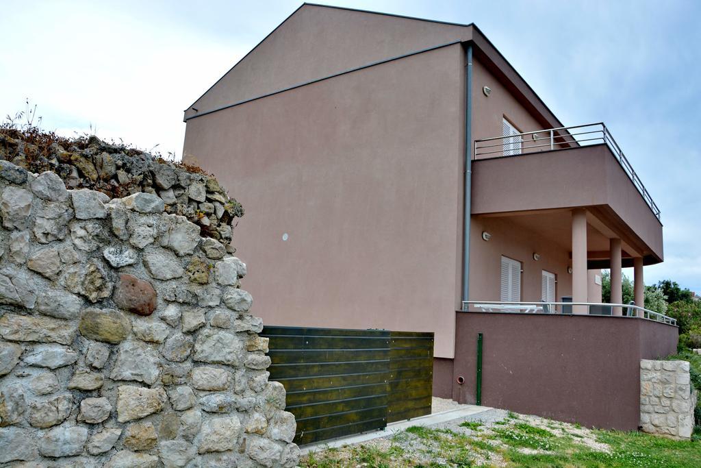 Apartments Clara Nin Exterior foto